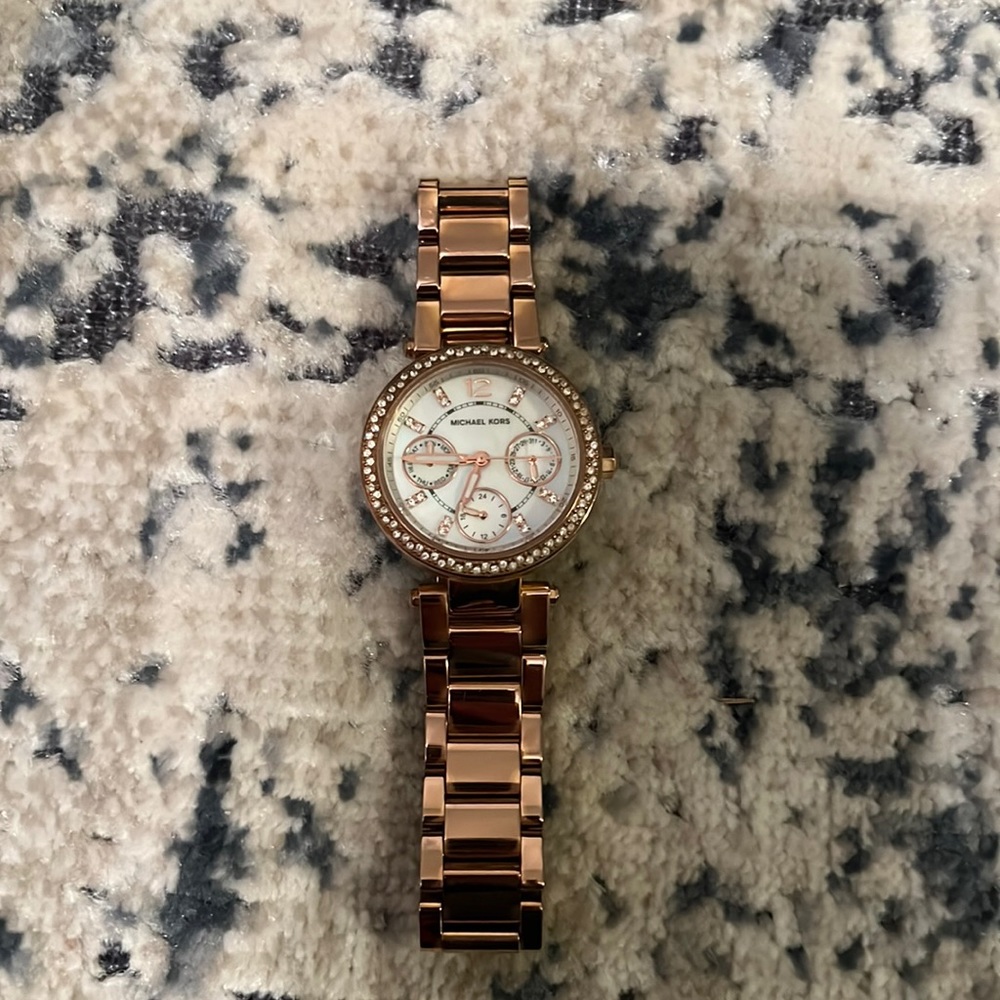 Michael Kors rose gold watch